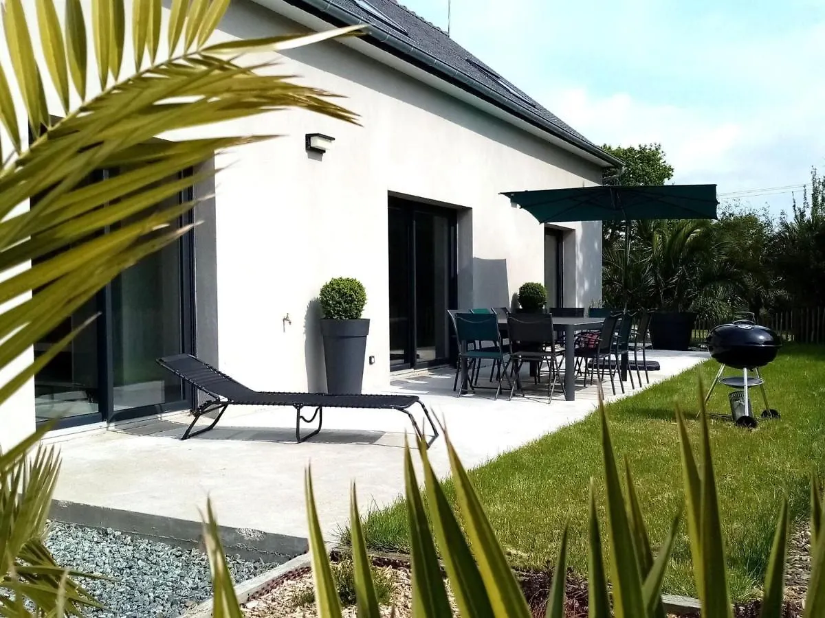 Premium Holiday Home Close To The Coast Ploumilliau